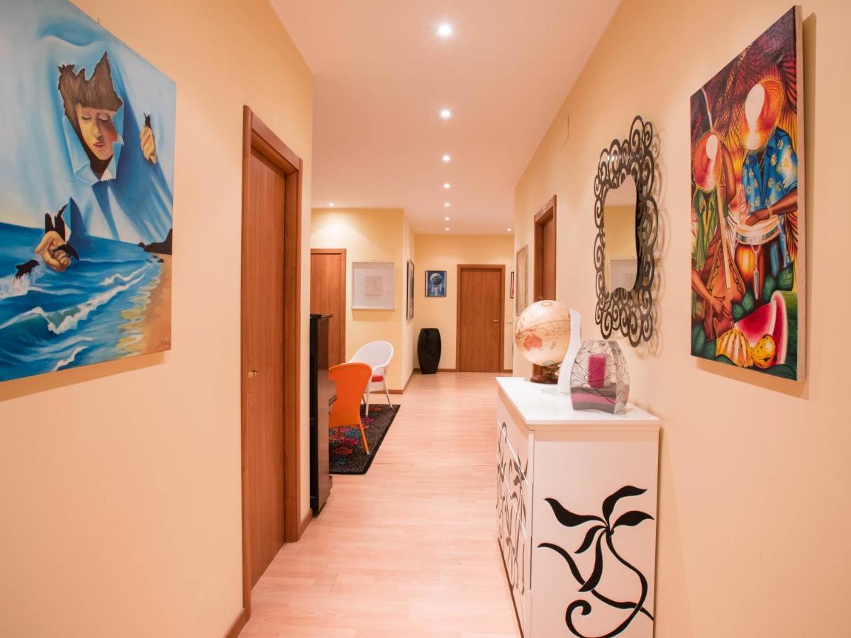 Juliette Rooms Iesi Luaran gambar