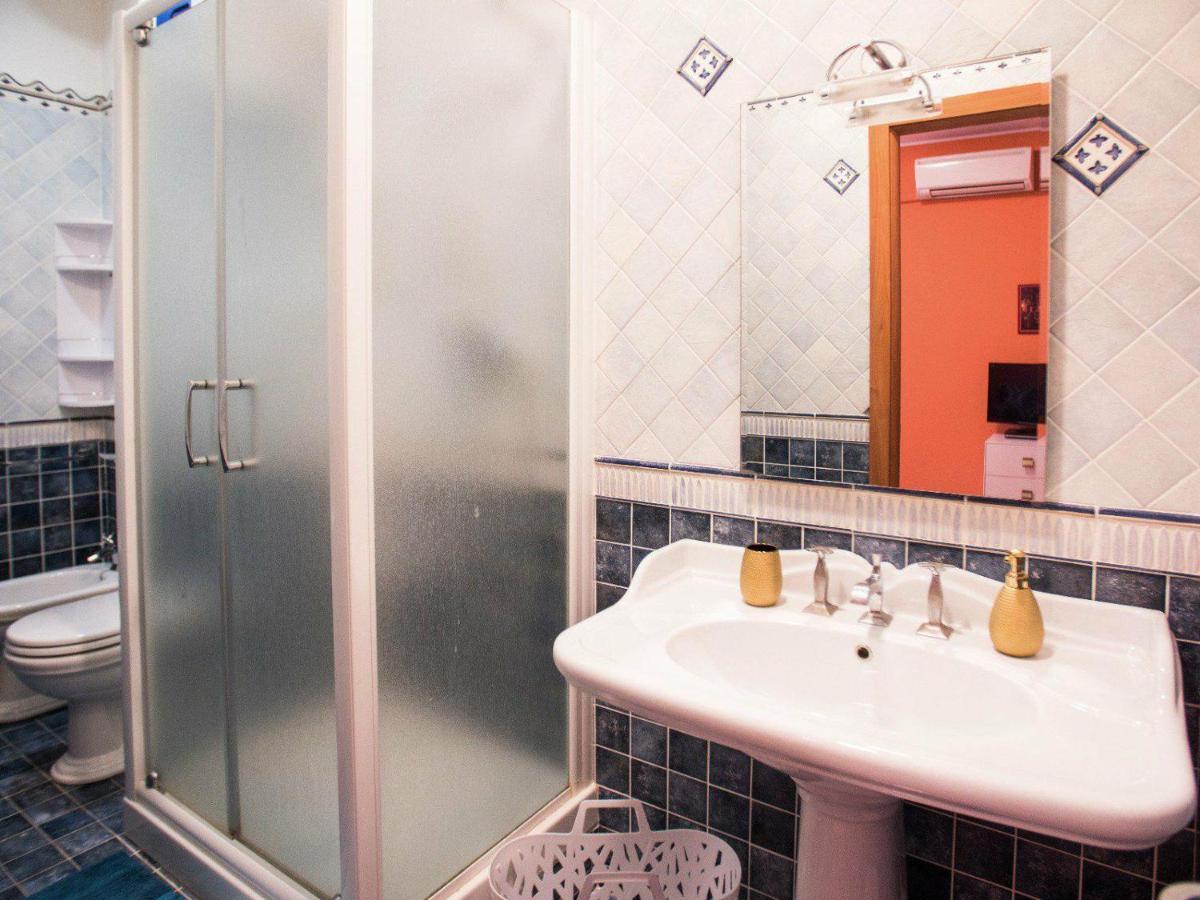 Juliette Rooms Iesi Luaran gambar