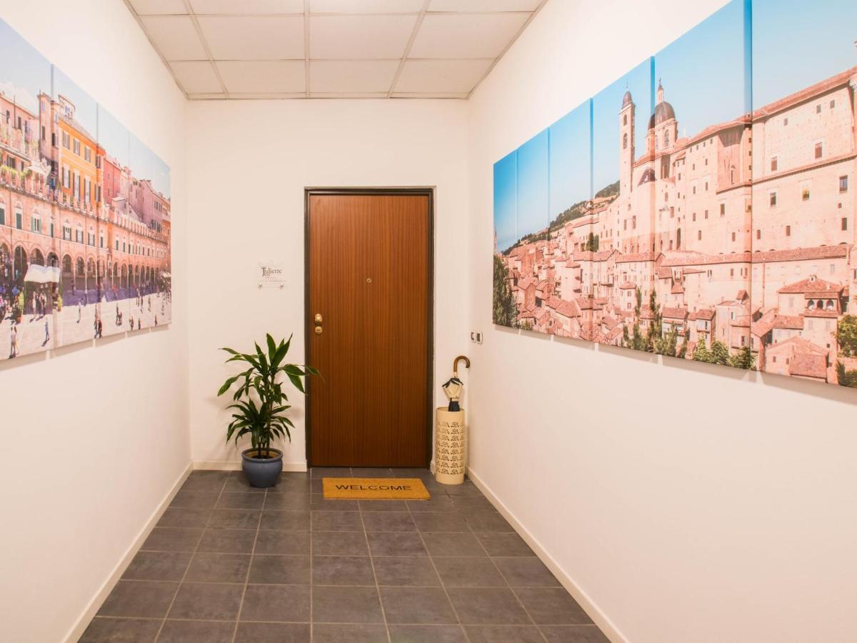 Juliette Rooms Iesi Luaran gambar